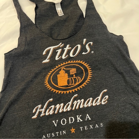 Tito’s tank top - Picture 2 of 4
